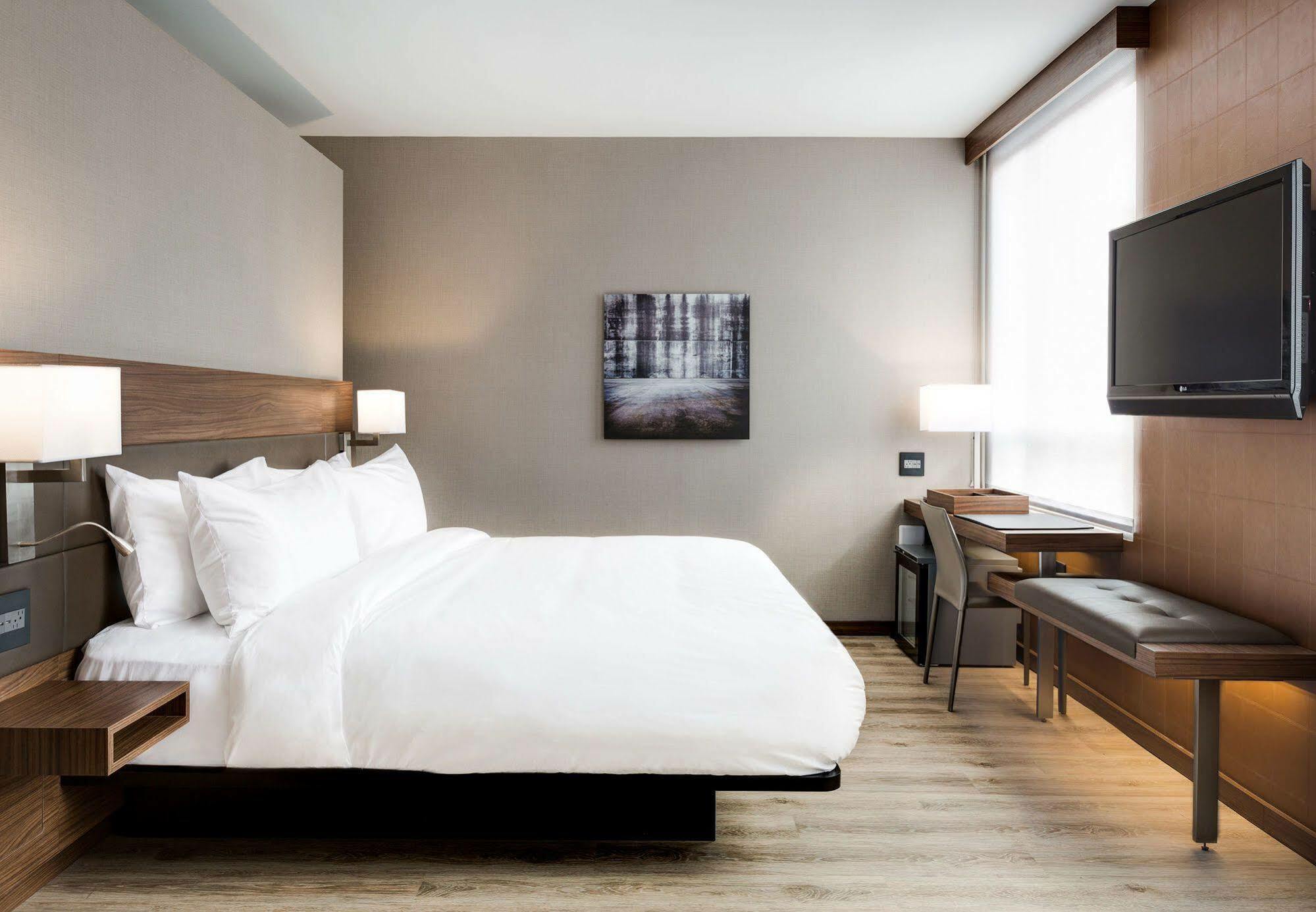 Ac Hotel By Marriott Boston Downtown Εξωτερικό φωτογραφία